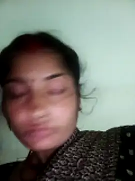 Pushpa hotty online show from 12/15/25, 02:43