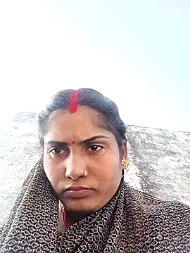 Pushpa hotty online show from 02/22/26, 03:51