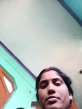 Pushpa hotty online show from 04/05/26, 02:42