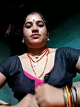 Hot kamla online show from 05/15/26, 11:01