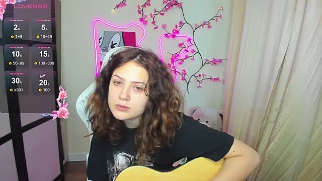 Snapshot of Anora_Miller chatting on 11/26/25, 09:10 Anora Miller online show from 11/26/25, 09:10