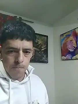 Snapshot of Junior_47 chatting on 12/19/25, 08:10 Junior 47 online show from 12/19/25, 08:10