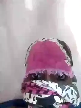 Molatane0 online show from 11/13/25, 11:14