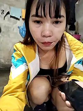 gugu0022 online show from 11/27/25, 12:24