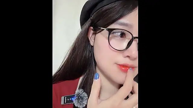 MiCandy-Lovee online show from 11/24/25, 06:29