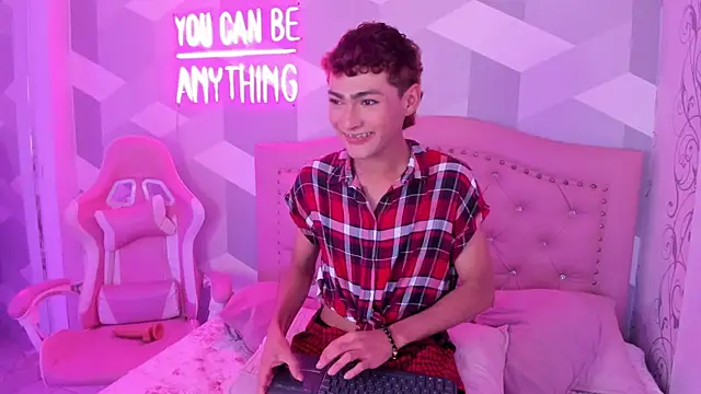 Snapshot of JacobRusso chatting on 11/21/25, 04:55 JacobRusso online show from 11/21/25, 04:55