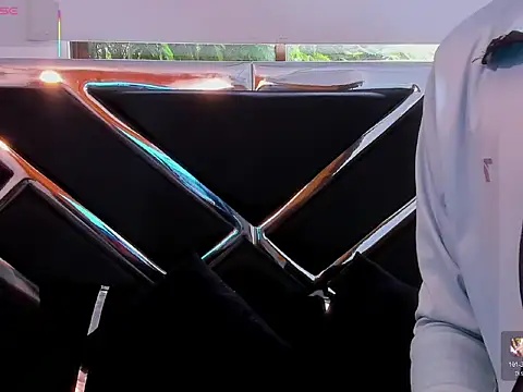 Snapshot of JacobRusso chatting on 12/19/25, 06:37 JacobRusso online show from 12/19/25, 06:37