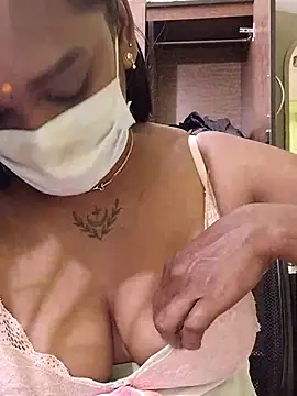 Dharshini98 online show from 01/18/26, 11:30