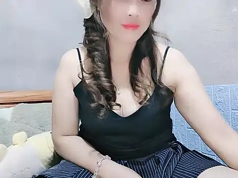 Snapshot of Site-loe chatting on 12/17/25, 02:01 Site-loe online show from 12/17/25, 02:01