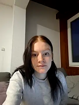 Lilly hase online show from 11/21/25, 06:23