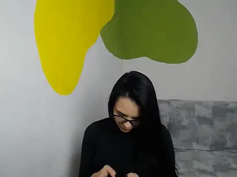 divina kira online show from 12/14/25, 07:36