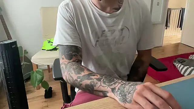 TattedUpSir online show from 06/19/26, 12:42