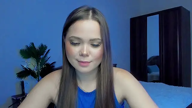 Snapshot of Kira_love_81 chatting on 01/14/26, 07:41 Kira love 81 online show from 01/14/26, 07:41