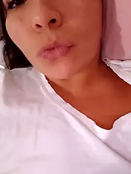 LatinaCalienteMilf online show from 11/12/25, 03:45