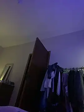 Snapshot of Aaaahhiraya2 chatting on 12/19/25, 03:35 Aaaahhiraya2 online show from 12/19/25, 03:35