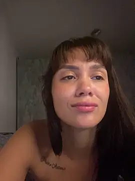 carolsapequinha online show from 04/17/26, 11:24