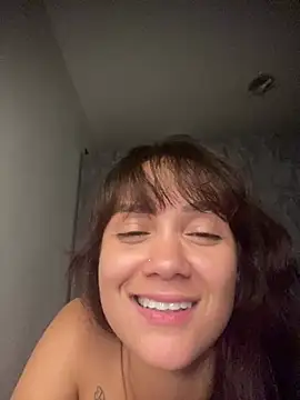 carolsapequinha online show from 05/25/26, 03:45