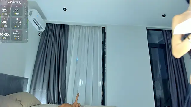 Snapshot of Sakura__frostt chatting on 11/30/25, 02:10 Sakura frostt online show from 11/30/25, 02:10