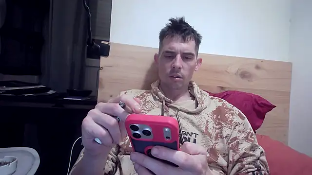 Snapshot of soijose69 chatting on 11/28/25, 08:44 soijose69 online show from 11/28/25, 08:44