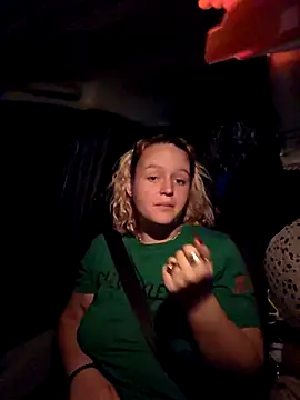 Snapshot of ladychat69 chatting on 03/01/26, 06:43 ladychat69 online show from 03/01/26, 06:43