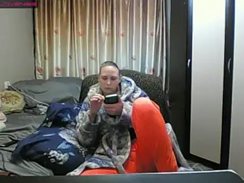 Snapshot of JenniDeep chatting on 01/18/26, 07:28 JenniDeep online show from 01/18/26, 07:28