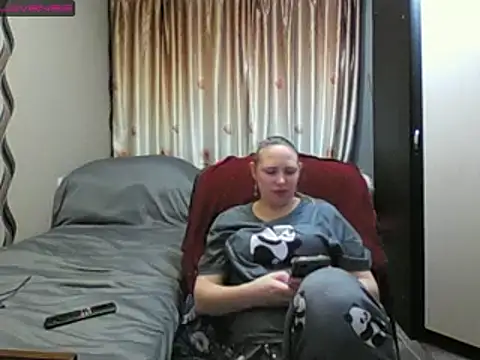 Snapshot of JenniDeep chatting on 02/15/26, 03:09 JenniDeep online show from 02/15/26, 03:09