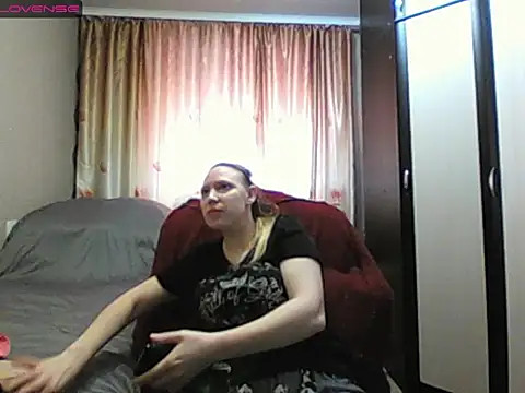 Snapshot of JenniDeep chatting on 02/23/26, 10:12 JenniDeep online show from 02/23/26, 10:12