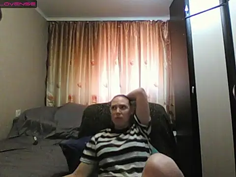 JenniDeep online show from 04/14/26, 11:05