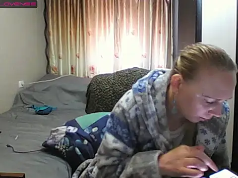 JenniDeep online show from 05/11/26, 05:35