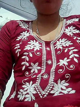 isha sharma2002 online show from 11/29/25, 01:19