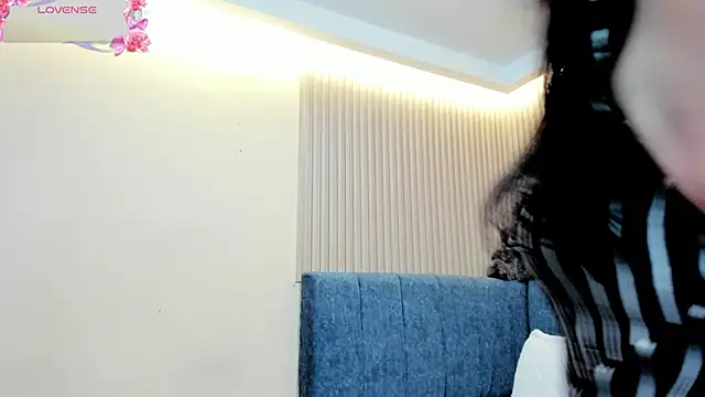 Dulce emi online show from 12/03/25, 12:03