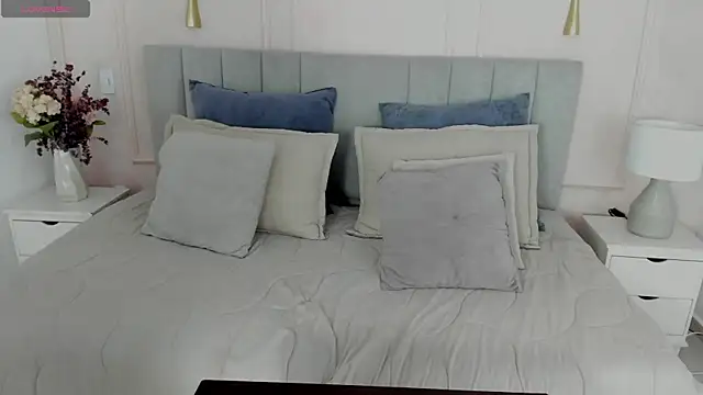 Dulce emi online show from 04/16/26, 12:39