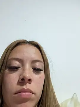 Abbiejohnson online show from 06/06/26, 04:06