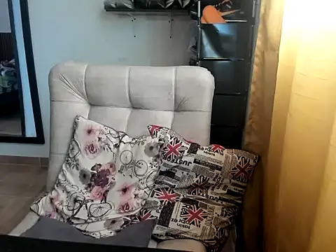 caroline 47 online show from 06/03/26, 12:52
