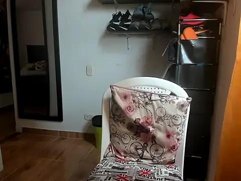 caroline 47 online show from 07/03/26, 01:28