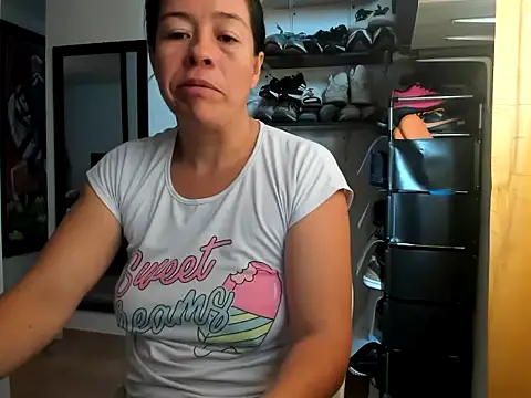 caroline 47 online show from 07/08/26, 01:59