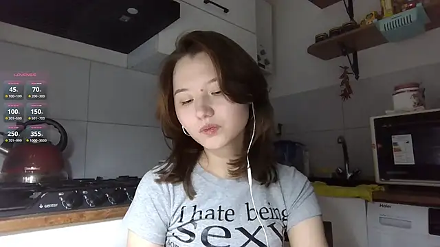 DeenaCaho online show from 11/22/25, 02:38