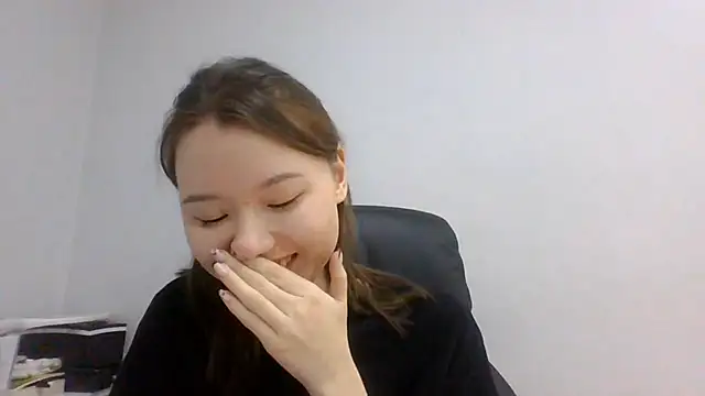 DeenaCaho online show from 11/28/25, 07:11