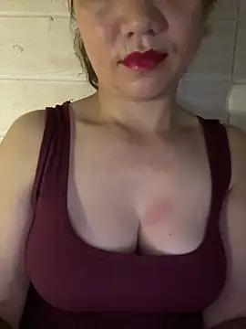 Diana-sexyy online show from 07/08/26, 03:44