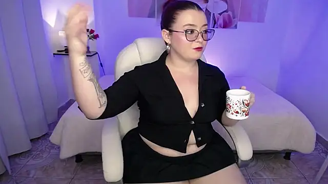 selene rouse  online show from 02/04/26, 10:26