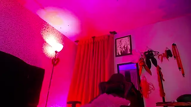 Noise Lux33 online show from 02/23/26, 02:36