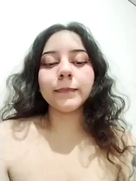 Snapshot of chibi_love chatting on 11/17/25, 05:24 chibi love online show from 11/17/25, 05:24