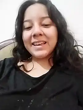 Snapshot of chibi_love chatting on 11/26/25, 07:48 chibi love online show from 11/26/25, 07:48