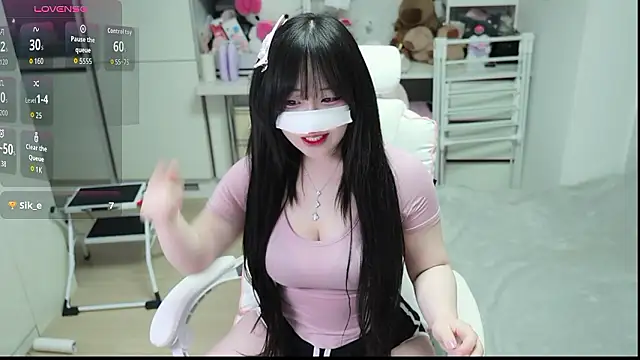 kimhyeona2005 online show from 03/12/26, 12:00