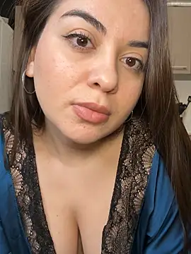 Lovynna online show from 02/23/26, 08:39