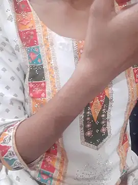 Asha devi90 online show from 02/16/26, 12:01