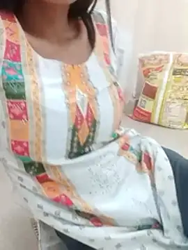 Asha devi90 online show from 04/18/26, 07:58