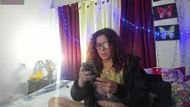 OpheliA TintA online show from 11/21/25, 08:07