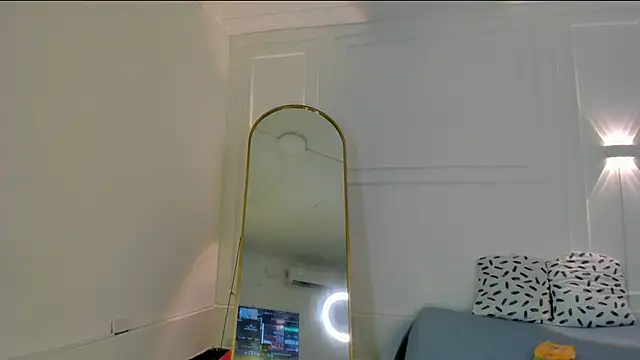 nicolvibes 212 online show from 03/01/26, 08:11