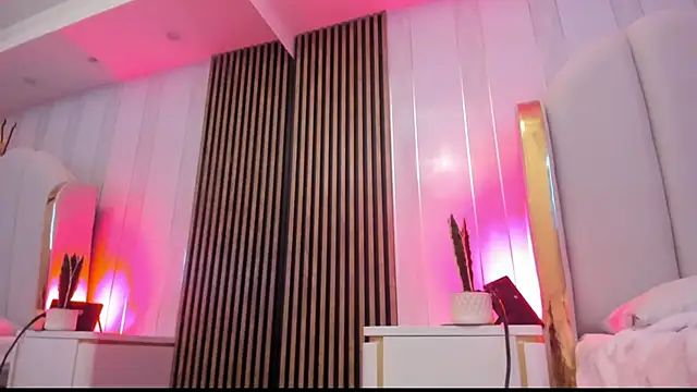 roxyflame  online show from 04/01/26, 01:41